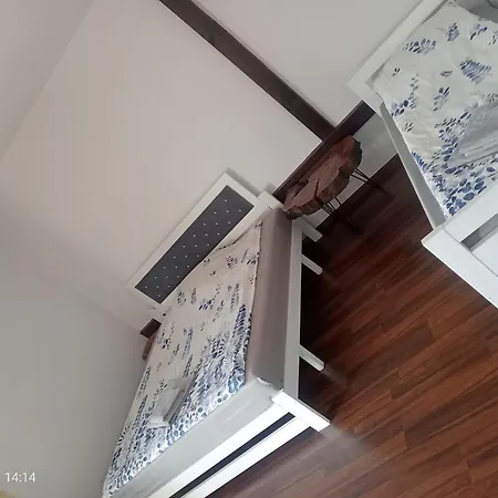 Pod Bukami アパート ライツァ