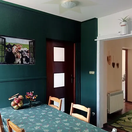 Pod Bukami アパート ライツァ